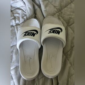 mens nike slides